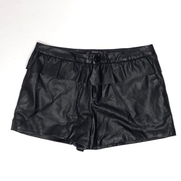 Zara Pants - ZARA trafaluc faux leather shorts small